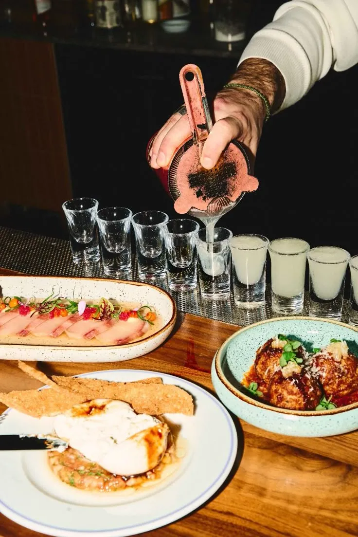 STEAKHOUSE DINNER RESERVATION β FOOD bachelor party experience in Austin