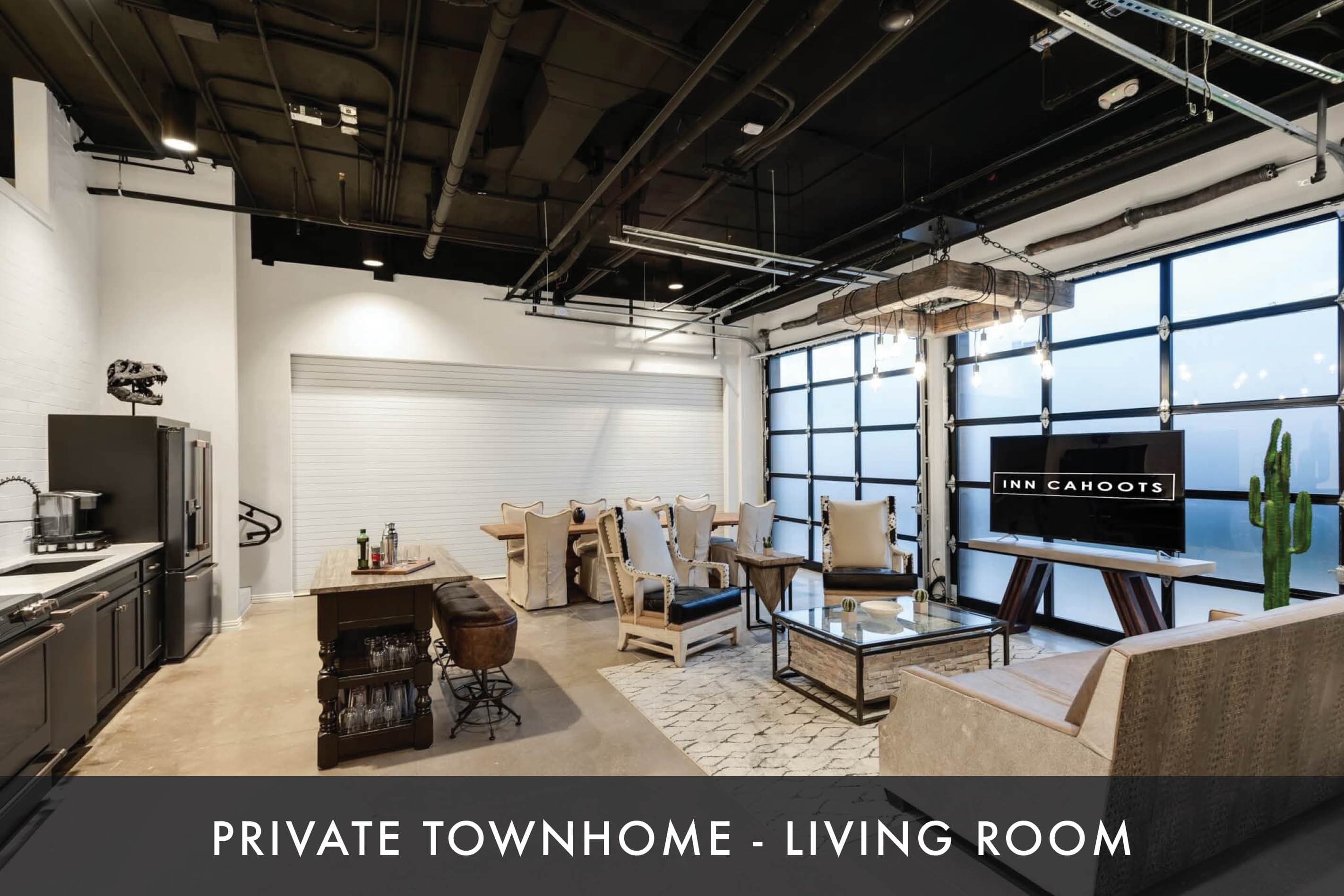 INN CAHOOTS UNIT 1 (5BR/13BEDS) β SUITE bachelor party group stay in DOWNTOWN